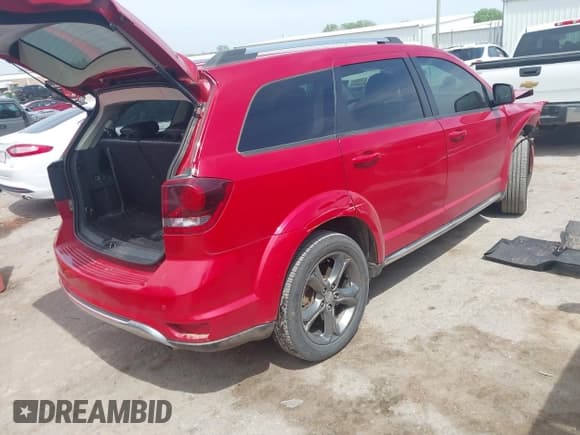 ✅ 2016 Dodge Journey Crossroad • VIN: 3C4PDCGG8GT226274 • Лот: 42049048. Опубликован ранее на IAAI с пробегом 127 661 миль. Бесплатный доступ к архиву аукционных продаж из США и подробный отчёт об истории автомобиля на DreamBid. Изображение 4.