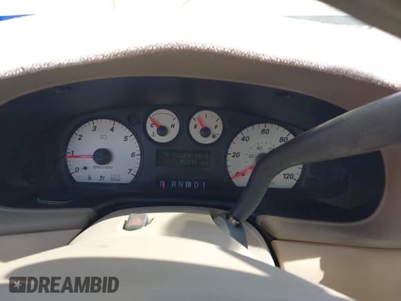 ✅ 2005 Mercury Sable GS • VIN: 1MEFM50U75A601985 • Лот: 43126027. Опубликован ранее на IAAI с пробегом 92 076 миль. Бесплатный доступ к архиву аукционных продаж из США и подробный отчёт об истории автомобиля на DreamBid. Изображение 7.