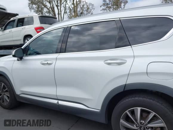 2019 Hyundai Santa Fe Ultimate z VIN 5NMS53AD4KH104989, wystawiony jako IAAI lot #43310166 z przebiegiem 88 200 mil mil oraz . Historia ofert i sprzedaży dostępna na DreamBid. Obrazek 14.