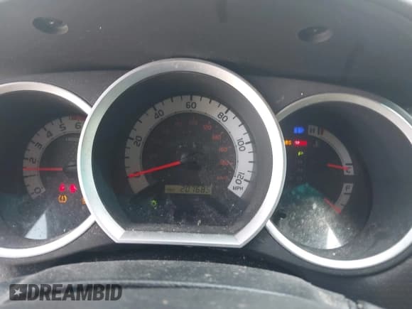 ✅ 2013 Toyota Tacoma • VIN: 5TFJX4CN6DX034147 • Lot: 42278388. Listed on IAAI with 207,685 mi. Free auction sales archive from the USA and detailed vehicle history report at DreamBid. Image 7.