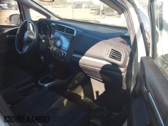 ✅ 2016 Honda Fit EX • VIN: JHMGK5H72GX035727 • Lot: 43631077. Listed on IAAI with Not provided. Free auction sales archive from the USA and detailed vehicle history report at DreamBid. Image 5.