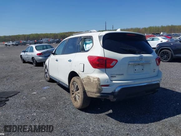 ✅ 2019 Nissan Pathfinder S • VIN: 5N1DR2MM4KC638264 • Lot: 42048739. Listed on IAAI with 106,373 mi. Free auction sales archive from the USA and detailed vehicle history report at DreamBid. Image 3.