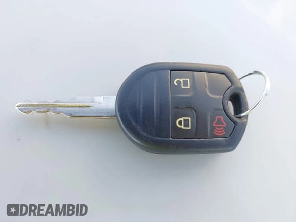 ✅ 2014 Ford F-150 XL • VIN: 1FTFX1ET4EFB10455 • Lot: 43094491. Wystawiony na IAAI z przebiegiem 47 616 mil. Bezpłatny archiwum sprzedaży aukcyjnych z USA i szczegółowy raport historii pojazdu na DreamBid. Zdjęcie 11.