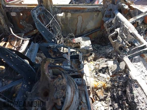 2018 Ram 1500 Tradesman z VIN 1C6RR6FG2JS347413, wystawiony jako IAAI lot #41968952 z przebiegiem Nie podano mil oraz . Historia ofert i sprzedaży dostępna na DreamBid. Obrazek 5.