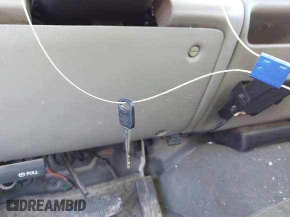 ✅ 1999 Ford F-250 XL • VIN: 1FTNX20F7XEB97442 • Lot: 43872922. Listed on IAAI with 233,481 mi. Free auction sales archive from the USA and detailed vehicle history report at DreamBid. Image 11.