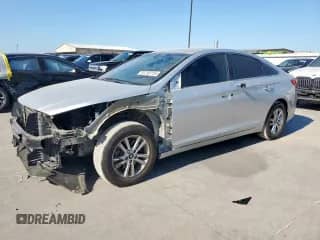 2017 Hyundai Sonata 2.4L z VIN 5NPE24AF6HH514766, wystawiony jako Copart lot #85702715 z przebiegiem 123 274 mil mil oraz Szkoda całkowita • Salvage title. Historia ofert i sprzedaży dostępna na DreamBid. Obrazek 1.