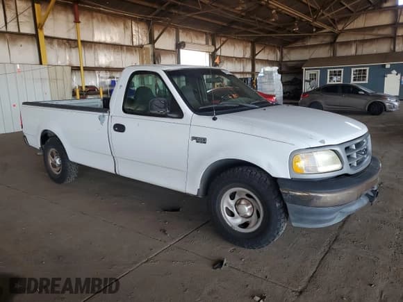 ✅ 2001 Ford F-150 XL • VIN: 1FTZF17281KA55823 • Lot: 84932455. Listed on Copart with 141,253 mi. Free auction sales archive from the USA and detailed vehicle history report at DreamBid. Image 4.