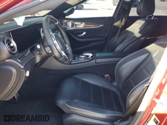 ✅ 2020 Mercedes-Benz E 63 S AMG • VIN: WDDZF8KB2LA723145 • Лот: 89201885. Опубликован ранее на Copart с пробегом 37 705 миль. Бесплатный доступ к архиву аукционных продаж из США и подробный отчёт об истории автомобиля на DreamBid. Изображение 7.