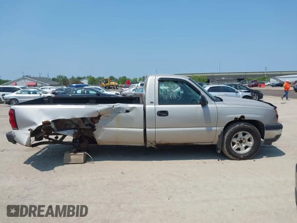 ✅ 2005 Chevrolet Silverado 1500 Work Truck • VIN: 1GCEC14X75Z136767 • Lot: 42467837. Listed on IAAI with 214,418 mi. Free auction sales archive from the USA and detailed vehicle history report at DreamBid. Image 12.