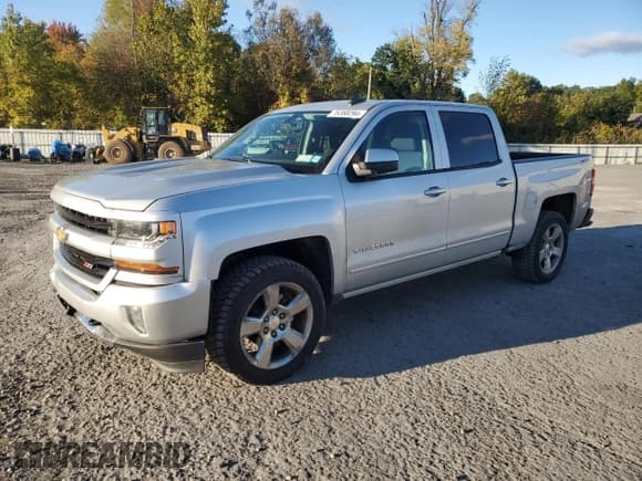 ✅ 2016 Chevrolet Silverado 1500 LT • VIN: 3GCUKREC6GG221398 • Лот: 75380294. Опубликован ранее на Copart с пробегом 137 443 миль. Бесплатный доступ к архиву аукционных продаж из США и подробный отчёт об истории автомобиля на DreamBid. Изображение 1.