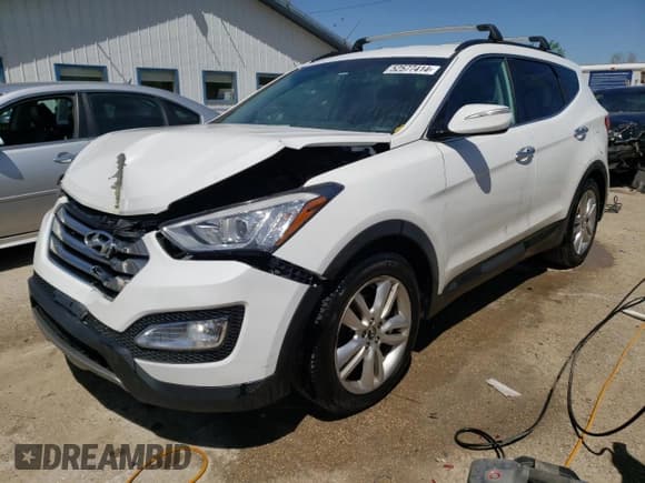 ✅ 2014 Hyundai Santa Fe • VIN: 5XYZU3LA8EG172991 • Lot: 52577414. Listed on Copart with 108,261 mi. Free auction sales archive from the USA and detailed vehicle history report at DreamBid. Image 1.