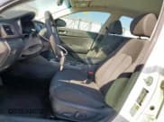 ✅ 2017 Kia Optima LX • VIN: 5XXGT4L31HG152320 • Lot: 91939425. Wystawiony na Copart z przebiegiem 149 683 mil. Bezpłatny archiwum sprzedaży aukcyjnych z USA i szczegółowy raport historii pojazdu na DreamBid. Zdjęcie 7.