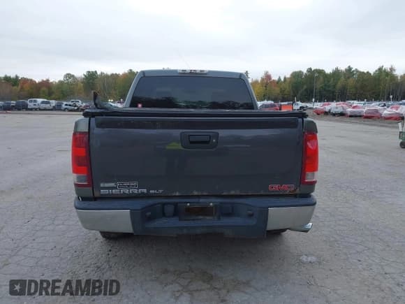 ✅ 2011 GMC Sierra 1500 SLE • VIN: 3GTP2VE37BG324571 • Lot: 43422117. Wystawiony na IAAI z przebiegiem 162 046 mil. Bezpłatny archiwum sprzedaży aukcyjnych z USA i szczegółowy raport historii pojazdu na DreamBid. Zdjęcie 16.