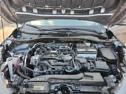 ✅ 2025 Toyota Corolla Cross LE • VIN: 7MUBAABGXSV134378 • Lot: 69758365. Wystawiony na Copart z przebiegiem 10 873 mil. Bezpłatny archiwum sprzedaży aukcyjnych z USA i szczegółowy raport historii pojazdu na DreamBid. Zdjęcie 12.