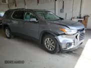 ✅ 2019 Chevrolet Traverse LT Cloth • VIN: 1GNEVGKW4KJ210297 • Lot: 64590085. Wystawiony na Copart z przebiegiem 69 192 mil. Bezpłatny archiwum sprzedaży aukcyjnych z USA i szczegółowy raport historii pojazdu na DreamBid. Zdjęcie 4.