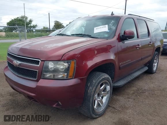 ✅ 2008 Chevrolet Suburban 3LT • VIN: 1GNFC16J28J232099 • Lot: 42537526. Listed on IAAI with 169,854 mi. Free auction sales archive from the USA and detailed vehicle history report at DreamBid. Image 6.