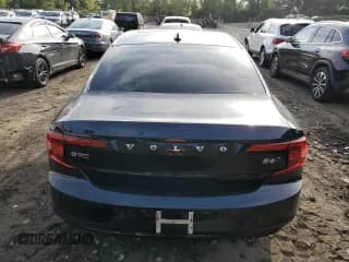 ✅ 2022 Volvo S90 • VIN: LVY062MK4NP250256 • Лот: 68980693. Опубликован ранее на Copart с пробегом 1 304 миль. Бесплатный доступ к архиву аукционных продаж из США и подробный отчёт об истории автомобиля на DreamBid. Изображение 6.