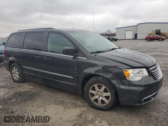 ✅ 2011 Chrysler Town & Country Touring • VIN: 2A4RR5DG7BR771415 • Lot: 90648355. Listed on Copart with 59,367 mi. Free auction sales archive from the USA and detailed vehicle history report at DreamBid. Image 4.