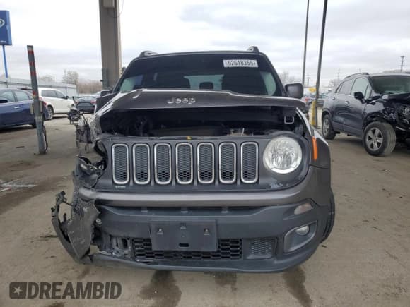 ✅ 2017 Jeep Renegade Latitude • VIN: ZACCJABB5HPF37984 • Lot: 52618355. Listed on Copart with 123,335 mi. Free auction sales archive from the USA and detailed vehicle history report at DreamBid. Image 5.