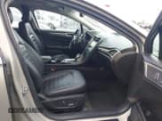 ✅ 2015 Ford Fusion SE Hybrid • VIN: 3FA6P0LU4FR199170 • Лот: 43693803. Опубликован ранее на IAAI с пробегом 180 099 миль. Бесплатный доступ к архиву аукционных продаж из США и подробный отчёт об истории автомобиля на DreamBid. Изображение 5.