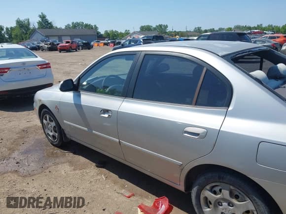 ✅ 2002 Hyundai Elantra GLS • VIN: KMHDN45D32U378388 • Lot: 42559121. Wystawiony na IAAI z przebiegiem 133 817 mil. Bezpłatny archiwum sprzedaży aukcyjnych z USA i szczegółowy raport historii pojazdu na DreamBid. Zdjęcie 14.