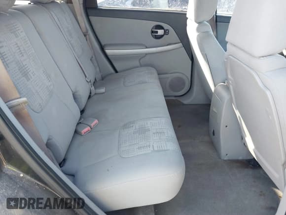 ✅ 2005 Chevrolet Equinox LS • VIN: 2CNDL23F556020503 • Lot: 41490182. Wystawiony na IAAI z przebiegiem Nie podano. Bezpłatny archiwum sprzedaży aukcyjnych z USA i szczegółowy raport historii pojazdu na DreamBid. Zdjęcie 8.