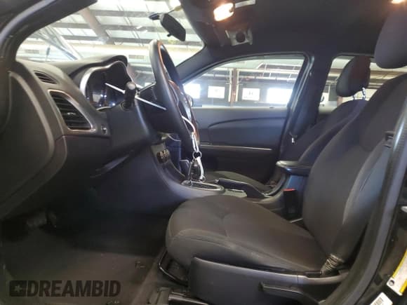 ✅ 2012 Dodge Avenger SE • VIN: 1C3CDZAB0CN237766 • Lot: 87284404. Listed on Copart with 121,625 mi. Free auction sales archive from the USA and detailed vehicle history report at DreamBid. Image 7.