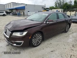 ✅ 2019 Lincoln MKZ Reserve I • VIN: 3LN6L5C92KR628133 • Lot: 71920745. Wystawiony na Copart z przebiegiem 54 760 mil. Bezpłatny archiwum sprzedaży aukcyjnych z USA i szczegółowy raport historii pojazdu na DreamBid. Zdjęcie 1.