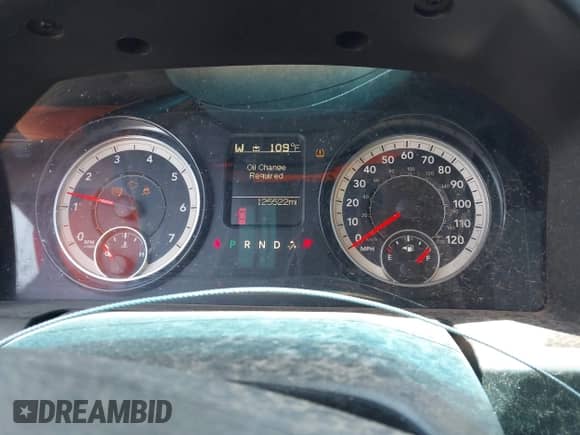 2018 Ram 1500 Tradesman z VIN 1C6RR6FT3JS325630, wystawiony jako IAAI lot #42529009 z przebiegiem 125 522 mil mil oraz . Historia ofert i sprzedaży dostępna na DreamBid. Obrazek 7.