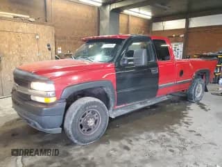 ✅ 2002 Chevrolet Silverado 2500HD LS • VIN: 1GCHK29182E216690 • Лот: 92410425. Опубликован ранее на Copart с пробегом 250 079 миль. Бесплатный доступ к архиву аукционных продаж из США и подробный отчёт об истории автомобиля на DreamBid. Изображение 1.