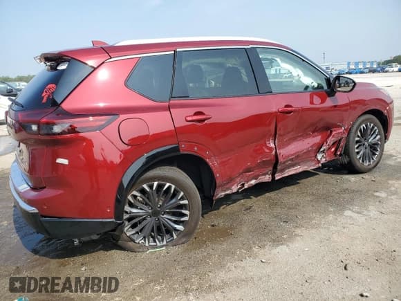 ✅ 2024 Nissan Rogue Platinum • VIN: JN8BT3DC3RW072167 • Lot: 59266205. Wystawiony na Copart z przebiegiem 11 632 mil. Bezpłatny archiwum sprzedaży aukcyjnych z USA i szczegółowy raport historii pojazdu na DreamBid. Zdjęcie 3.