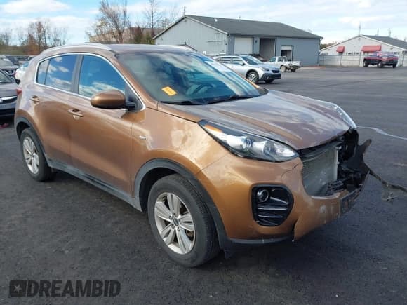 ✅ 2019 Kia Sportage LX • VIN: KNDPMCAC0K7574475 • Lot: 43573513. Wystawiony na IAAI z przebiegiem 70 039 mil. Bezpłatny archiwum sprzedaży aukcyjnych z USA i szczegółowy raport historii pojazdu na DreamBid. Zdjęcie 1.