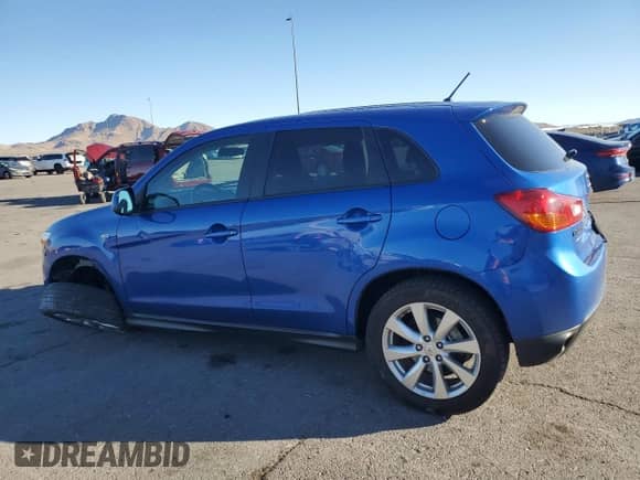 2015 Mitsubishi Outlander ES with VIN 4A4AP3AU7FE050269, listed as a Copart auction lot 87483575 with 82,469 mi miles and Salvage title. Bid and sale history available at DreamBid. Image 2.