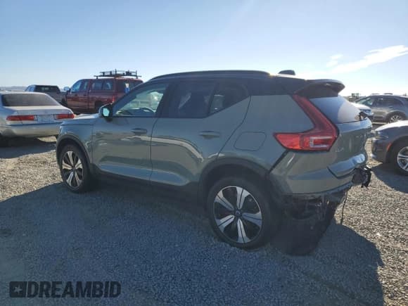 ✅ 2023 Volvo XC40 Plus • VIN: YV4ED3UWXP2969732 • Lot: 82196765. Listed on Copart with 28,035 mi. Free auction sales archive from the USA and detailed vehicle history report at DreamBid. Image 2.