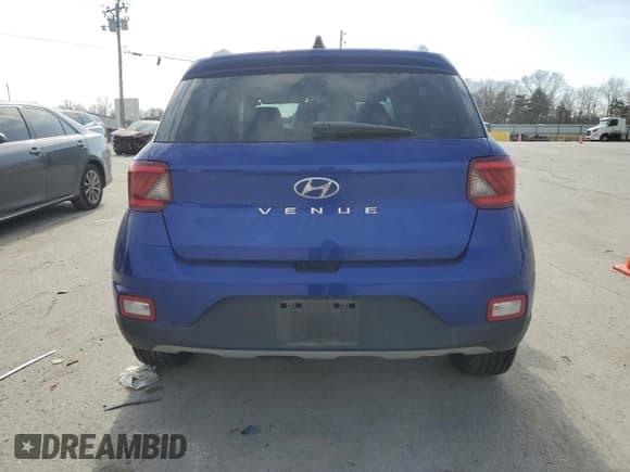 ✅ 2022 Hyundai Venue Limited • VIN: KMHRC8A32NU178249 • Lot: 42611865. Listed on Copart with 39,801 mi. Free auction sales archive from the USA and detailed vehicle history report at DreamBid. Image 6.
