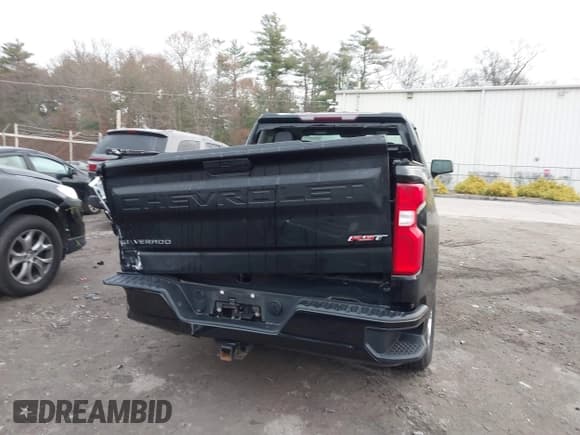 ✅ 2019 Chevrolet Silverado 1500 RST • VIN: 1GCRYEED5KZ239308 • Lot: 41024575. Wystawiony na IAAI z przebiegiem 50 618 mil. Bezpłatny archiwum sprzedaży aukcyjnych z USA i szczegółowy raport historii pojazdu na DreamBid. Zdjęcie 16.