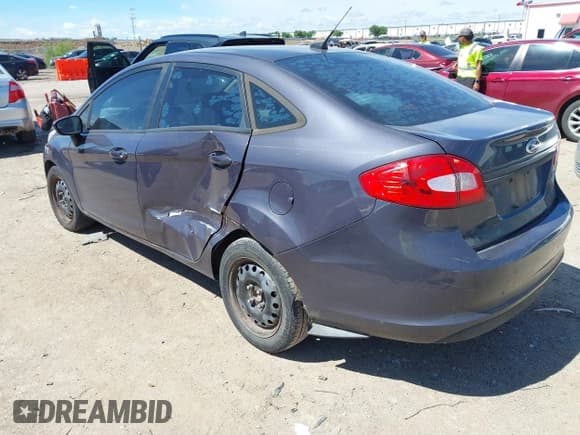 ✅ 2013 Ford Fiesta S • VIN: 3FADP4AJ7DM207683 • Lot: 42220602. Listed on IAAI with 129,549 mi. Free auction sales archive from the USA and detailed vehicle history report at DreamBid. Image 3.