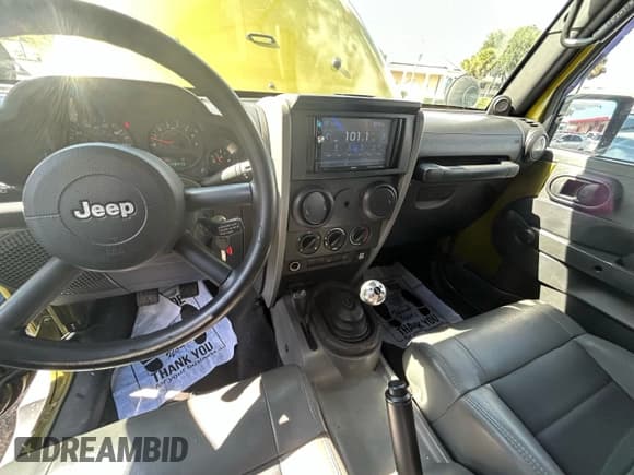 ✅ 2008 Jeep Wrangler X • VIN: 1J4FA24138L627219 • Lot: 90665705. Wystawiony na Copart z przebiegiem 148 473 mil. Bezpłatny archiwum sprzedaży aukcyjnych z USA i szczegółowy raport historii pojazdu na DreamBid. Zdjęcie 9.