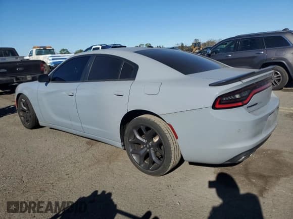 ✅ 2020 Dodge Charger SXT • VIN: 2C3CDXBG3LH249353 • Lot: 86998595. Wystawiony na Copart z przebiegiem 53 908 mil. Bezpłatny archiwum sprzedaży aukcyjnych z USA i szczegółowy raport historii pojazdu na DreamBid. Zdjęcie 2.