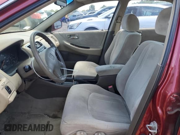 ✅ 2000 Honda Accord SE • VIN: JHMCG567XYC024681 • Lot: 70305475. Listed on Copart with 204,700 mi. Free auction sales archive from the USA and detailed vehicle history report at DreamBid. Image 7.