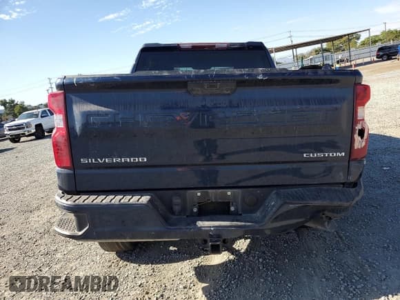 ✅ 2023 Chevrolet Silverado 1500 Custom • VIN: 3GCPABEK4PG182678 • Лот: 63836765. Опубликован ранее на Copart с пробегом 45 998 миль. Бесплатный доступ к архиву аукционных продаж из США и подробный отчёт об истории автомобиля на DreamBid. Изображение 6.