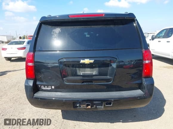 ✅ 2018 Chevrolet Tahoe LS • VIN: 1GNSCAKC4JR258457 • Lot: 43427090. Wystawiony na IAAI z przebiegiem 87 503 mil. Bezpłatny archiwum sprzedaży aukcyjnych z USA i szczegółowy raport historii pojazdu na DreamBid. Zdjęcie 17.