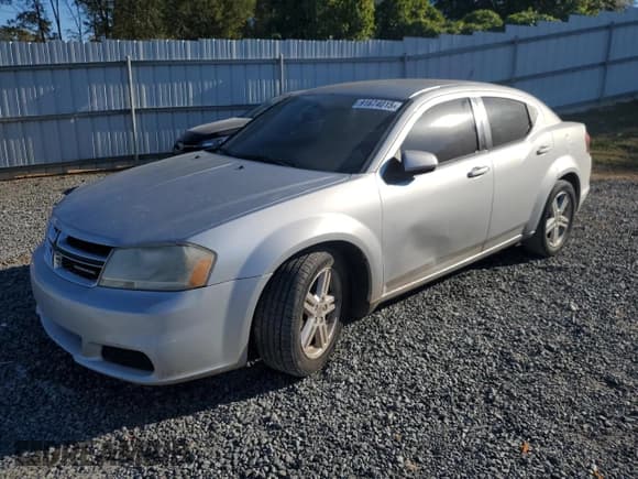 ✅ 2012 Dodge Avenger SXT • VIN: 1C3CDZCB5CN160163 • Лот: 91674015. Опубликован ранее на Copart с пробегом 185 409 миль. Бесплатный доступ к архиву аукционных продаж из США и подробный отчёт об истории автомобиля на DreamBid. Изображение 1.