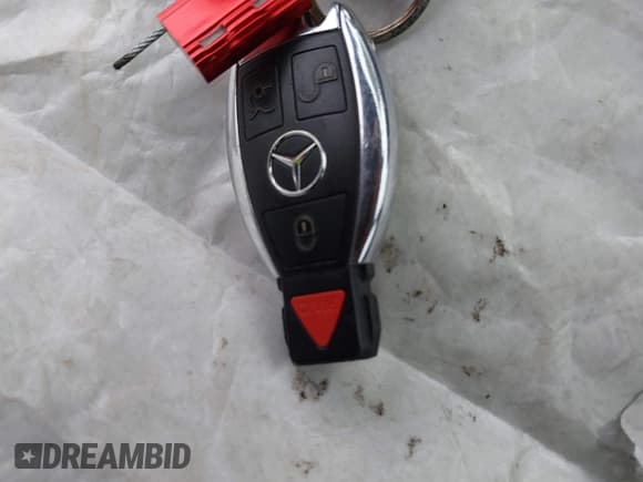 ✅ 2016 Mercedes-Benz E 350 Sport • VIN: WDDHF5KB7GB266455 • Лот: 43605852. Опубликован ранее на IAAI с пробегом 110 263 миль. Бесплатный доступ к архиву аукционных продаж из США и подробный отчёт об истории автомобиля на DreamBid. Изображение 11.