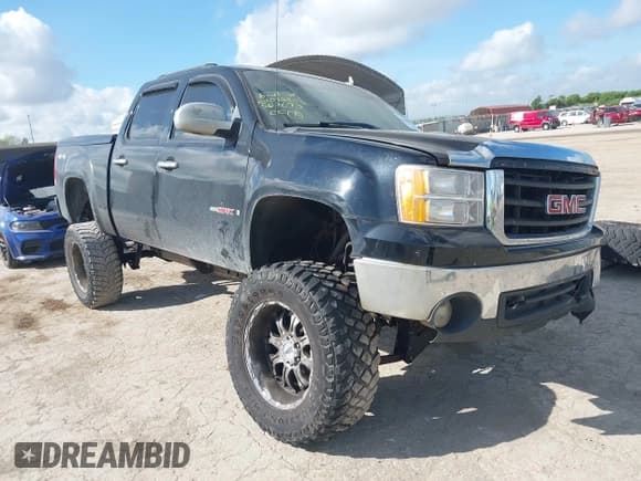 ✅ 2007 GMC Sierra 1500 • VIN: 3GTEK13Y57G553692 • Лот: 42605838. Опубликован ранее на IAAI с пробегом 221 736 миль. Бесплатный доступ к архиву аукционных продаж из США и подробный отчёт об истории автомобиля на DreamBid. Изображение 1.