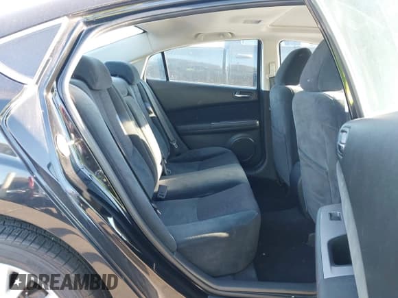 ✅ 2010 Mazda 6 i Touring • VIN: 1YVHZ8CH2A5M07261 • Lot: 43610903. Wystawiony na IAAI z przebiegiem 116 823 mil. Bezpłatny archiwum sprzedaży aukcyjnych z USA i szczegółowy raport historii pojazdu na DreamBid. Zdjęcie 8.