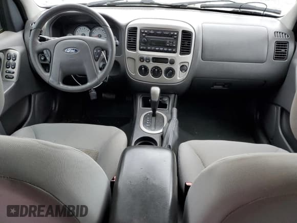 ✅ 2006 Ford Escape XLT • VIN: 1FMCU03136KC97215 • Lot: 55230045. Listed on Copart with 164,189 mi. Free auction sales archive from the USA and detailed vehicle history report at DreamBid. Image 8.