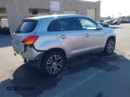 ✅ 2018 Mitsubishi Outlander SE • VIN: JA4AP3AW9JZ036006 • Lot: 42278902. Listed on IAAI with 72,250 mi. Free auction sales archive from the USA and detailed vehicle history report at DreamBid. Image 4.