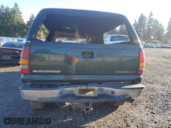 ✅ 2002 Chevrolet Silverado 2500HD LT • VIN: 1GCHK23152F153955 • Лот: 93666755. Опубликован ранее на Copart с пробегом Не указан. Бесплатный доступ к архиву аукционных продаж из США и подробный отчёт об истории автомобиля на DreamBid. Изображение 6.