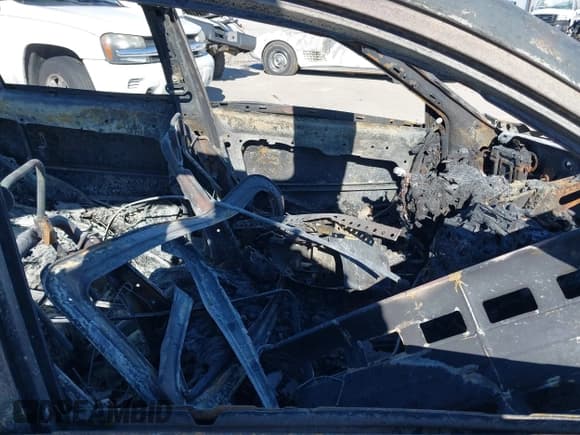 ✅ 2005 Mazda 6 Sport S • VIN: 1YVHP80DX55M16657 • Lot: 41424615. Wystawiony na IAAI z przebiegiem Nie podano. Bezpłatny archiwum sprzedaży aukcyjnych z USA i szczegółowy raport historii pojazdu na DreamBid. Zdjęcie 5.